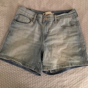 🦋Levi Jean shorts🦋